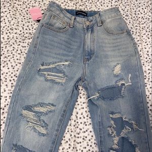 New pretty little things MOM JEANS